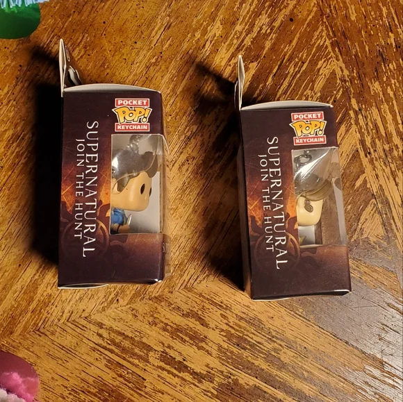 Funko Supernatural Keychain Set - Dean and Sam - Picture 3 of 7